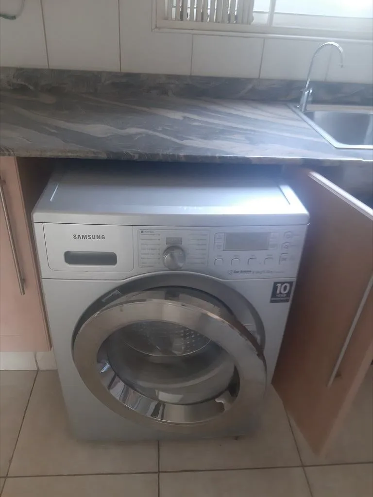 Lave-linge Bosch 7 kg – photo 1 sur 1